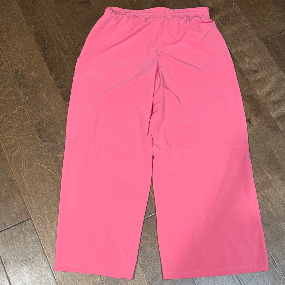 Lululemon - Picture 5 of 5